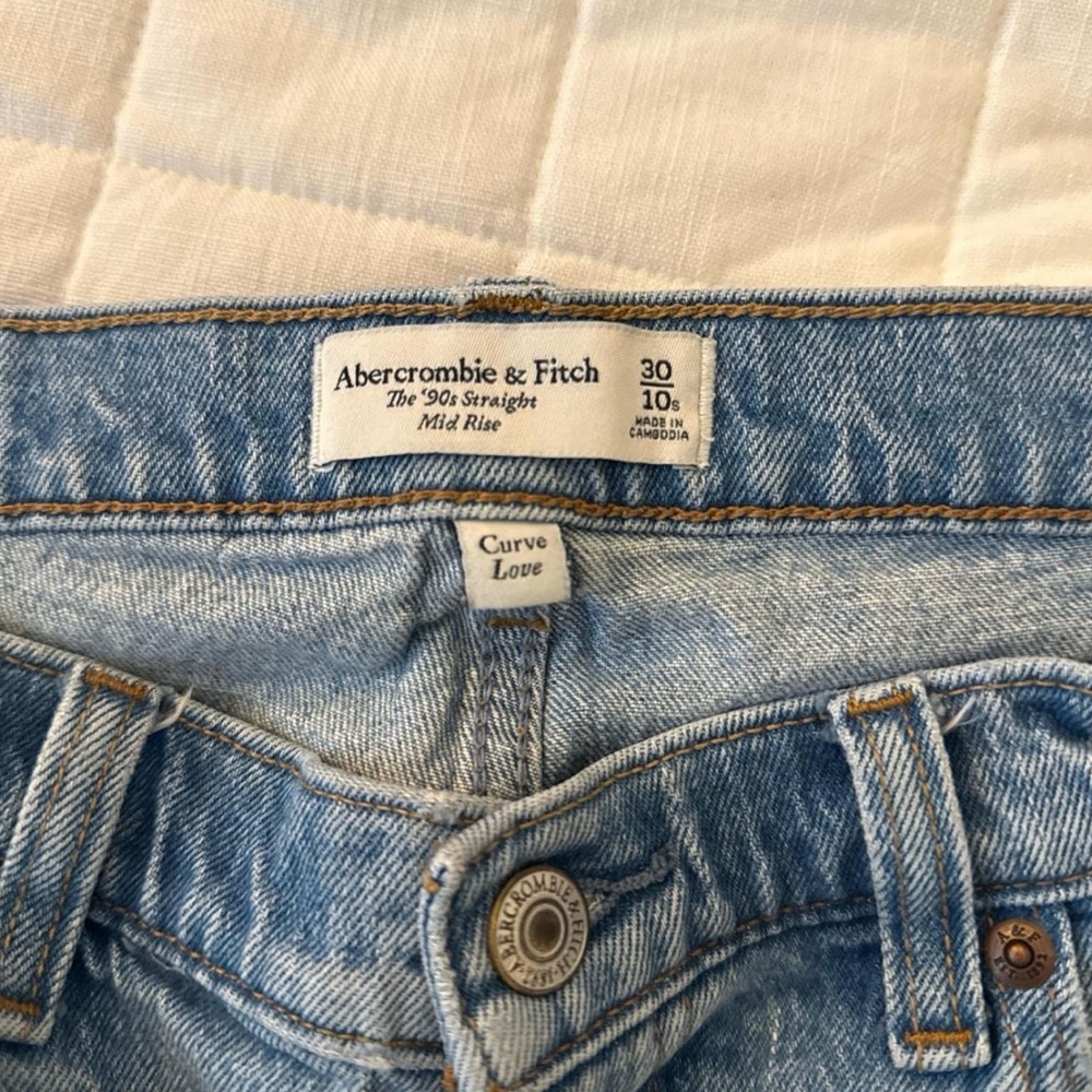 Abercrombie & Fitch Mid Rise Light Blue Straight Leg Jeans